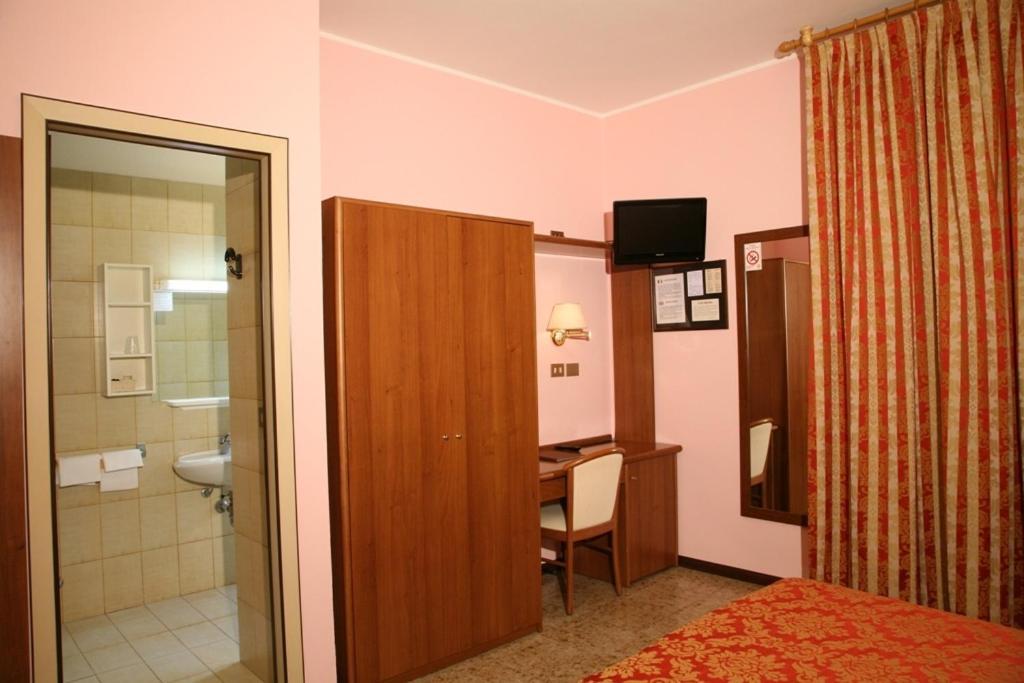 Hotel San Pellegrino Spilamberto Room photo